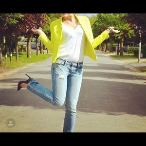 Neon yellow blazer from Zara